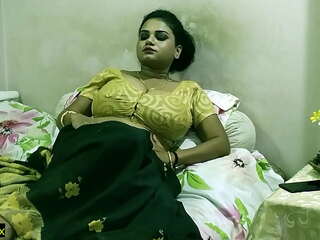 Indischer collage boy geheimer Sex mit schönem tamilischem bhabhi!!! Bester Sari-Sex wird viral